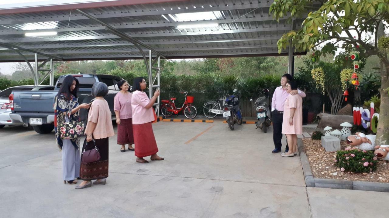 Aparthotel Baan Lita à Phimai Extérieur photo